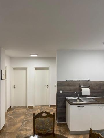 Apartman L. บานโจเล ภายนอก รูปภาพ