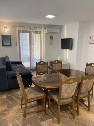 Apartman L. บานโจเล ภายนอก รูปภาพ